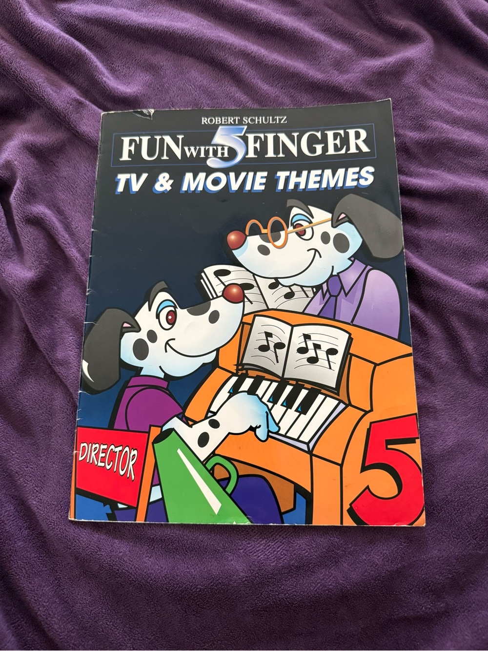 Fun with 5 Finger TV & Movie Themes - vintage 1995 Warner bros